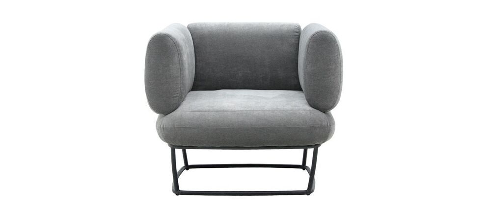 Кресло с подлокотниками