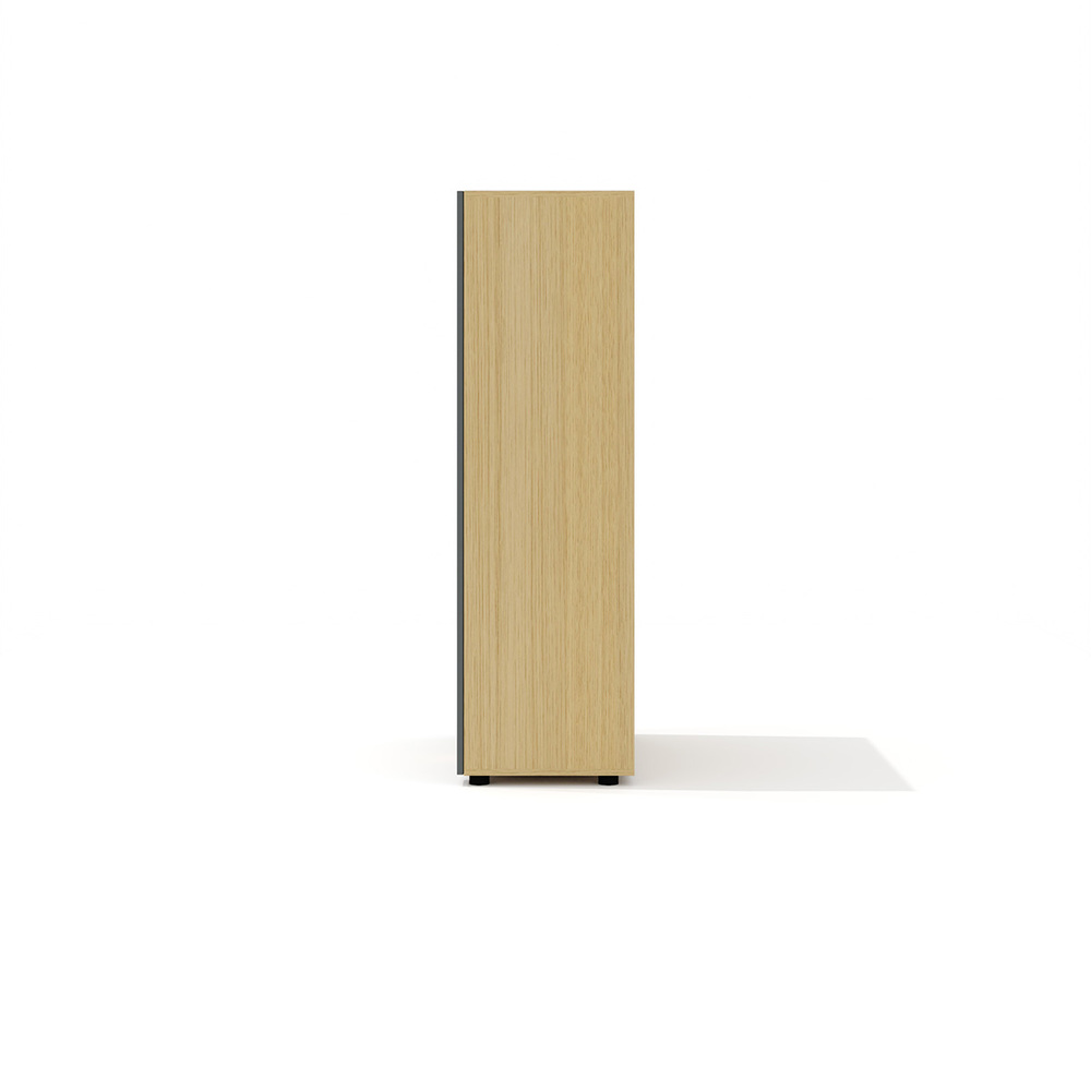 Шкаф со стеклянными дверьми