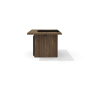 Стол руководителя с траверсом