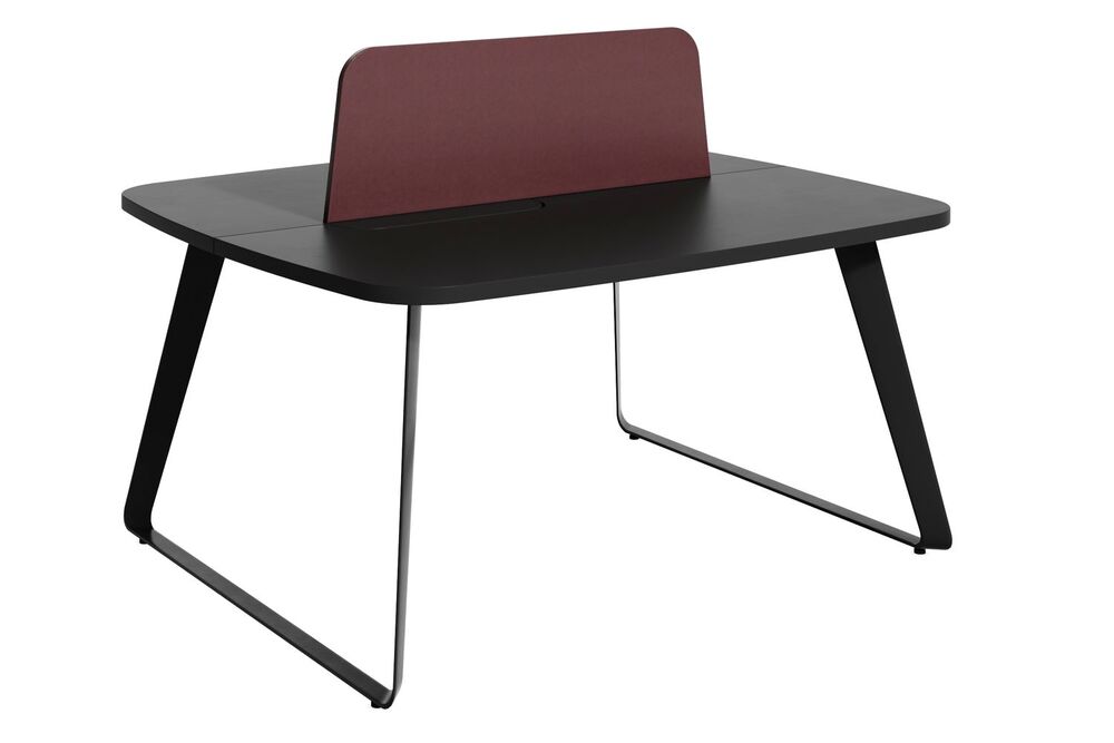 Рабочая станция на 2 рабочих места закругленная (с экраном)