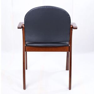 Кресло посетителя