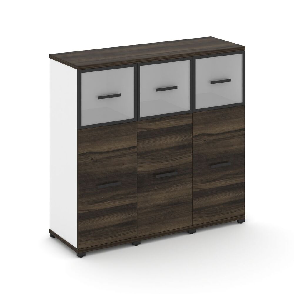 Шкаф три узкие секции, 3 ниши