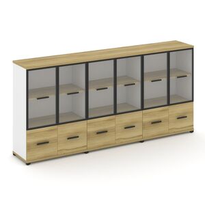 Шкаф три широкие секции, 3 ниши