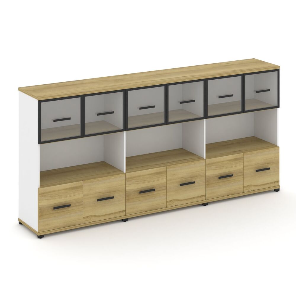 Шкаф три широкие секции, 3 ниши