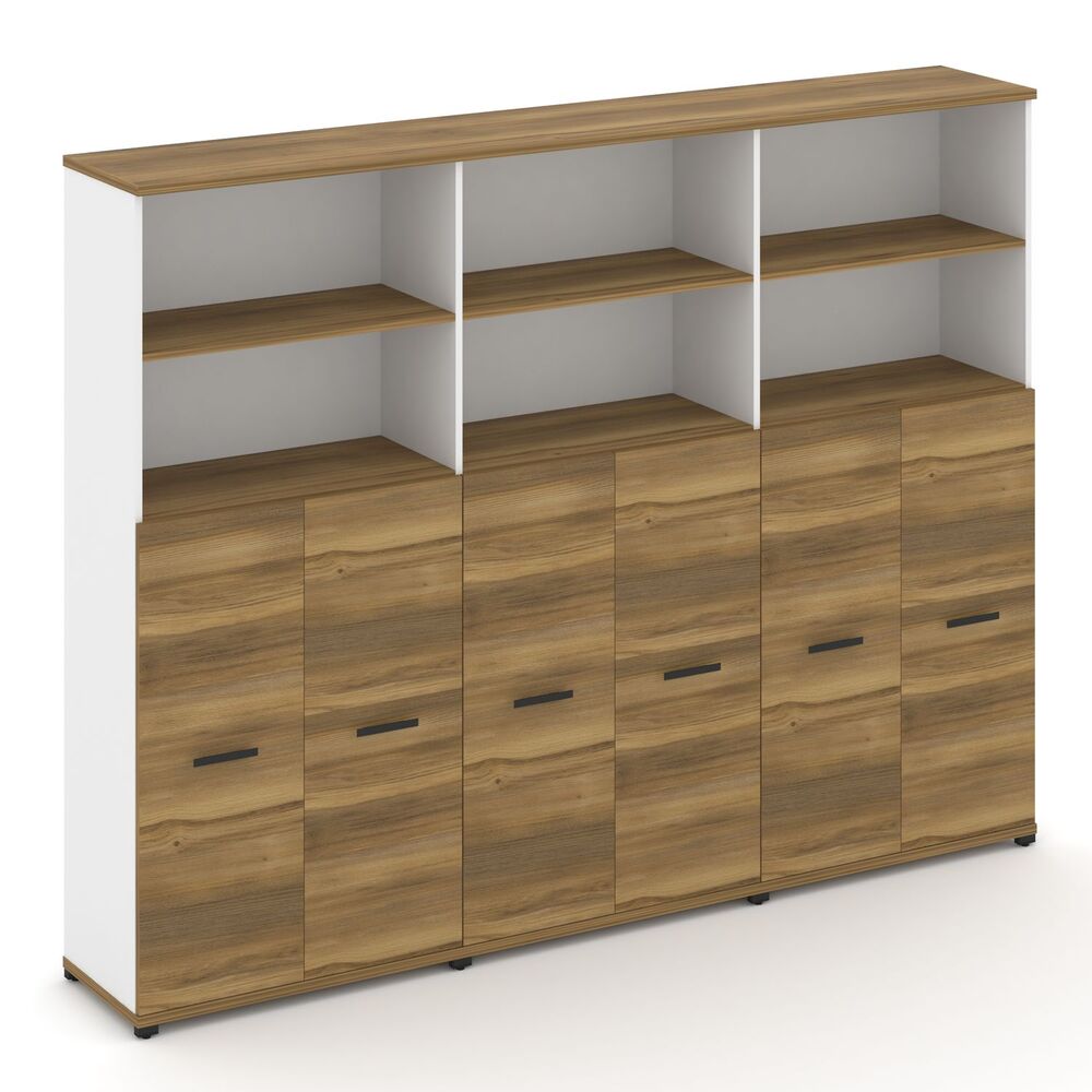 Шкаф три широкие секции, 5 ниш