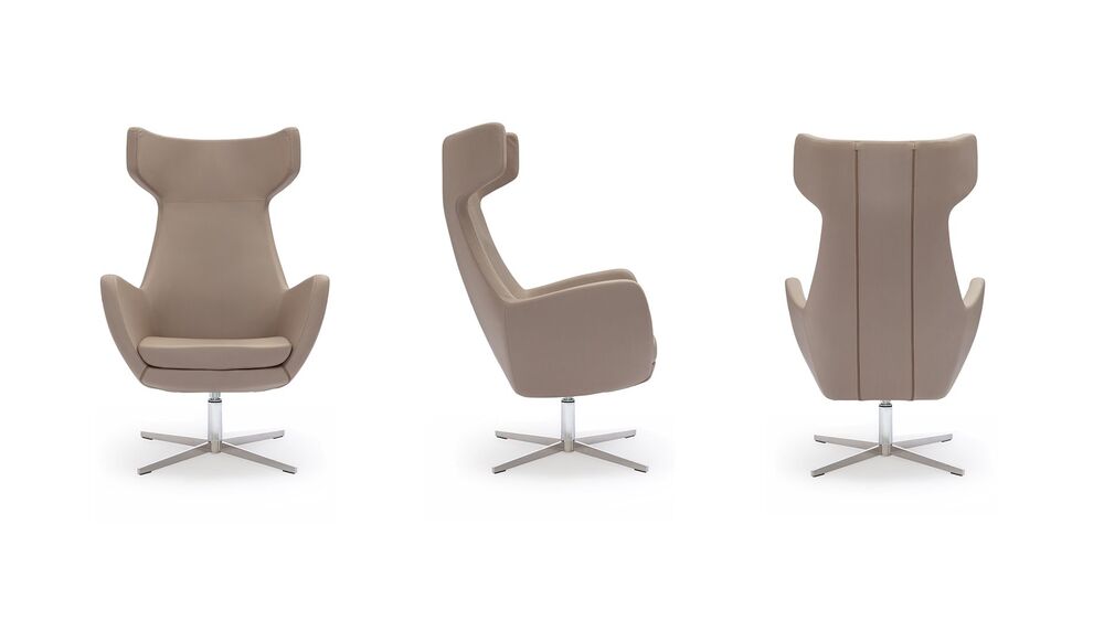 Кресло с высокой спинкой на крестовине