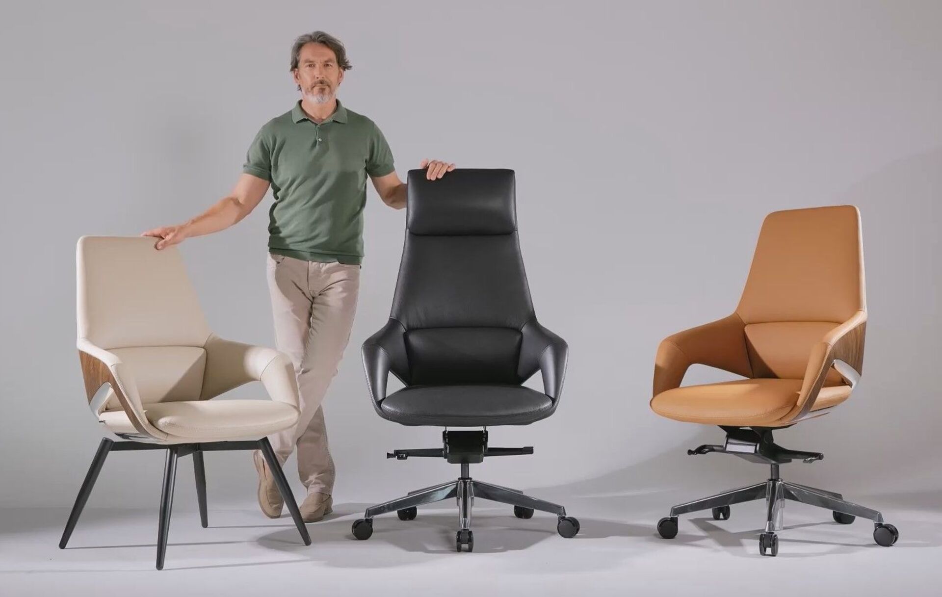 Кресло для посетителя Aura-ST  видео.